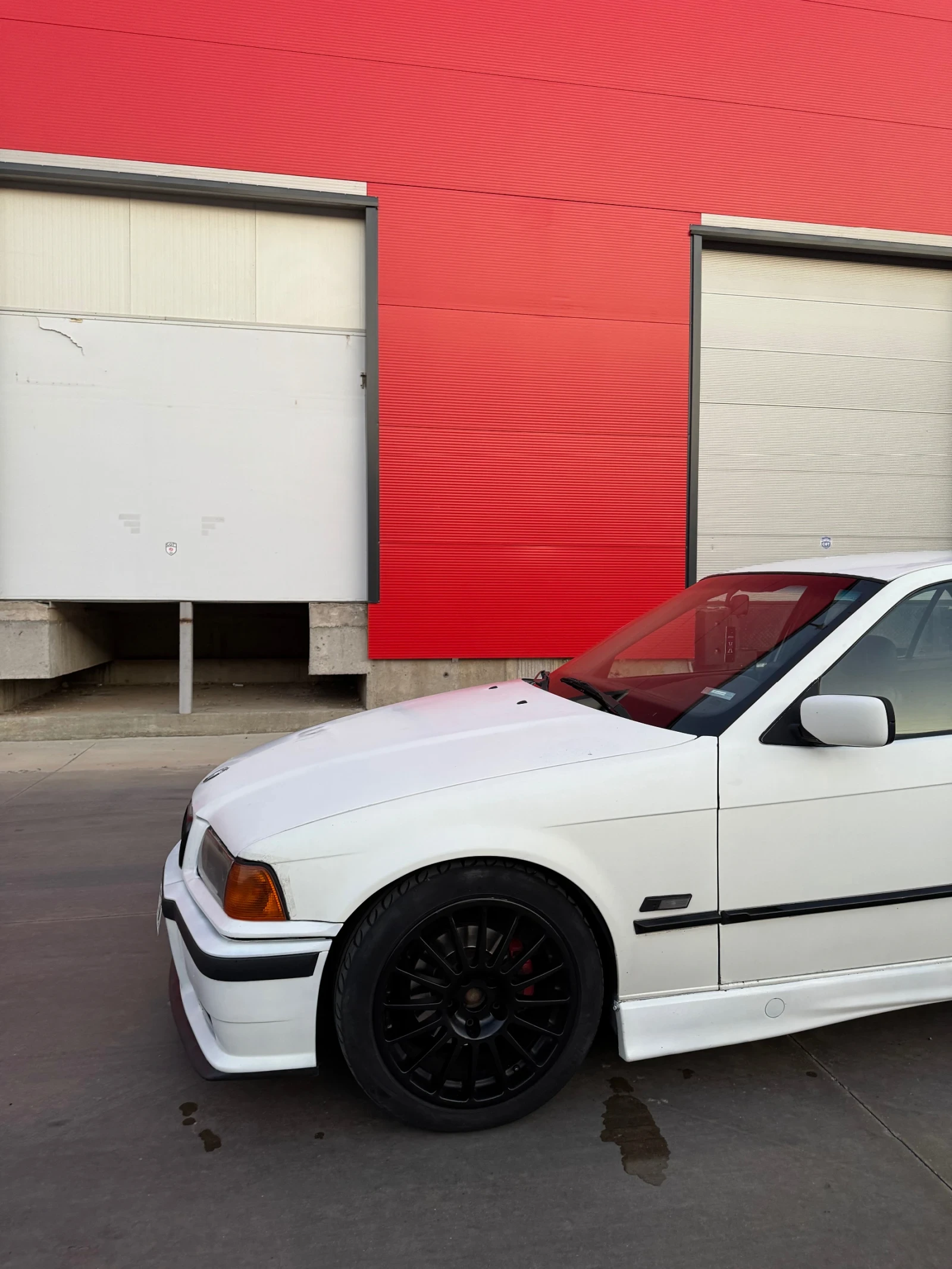 BMW 320  - изображение 7