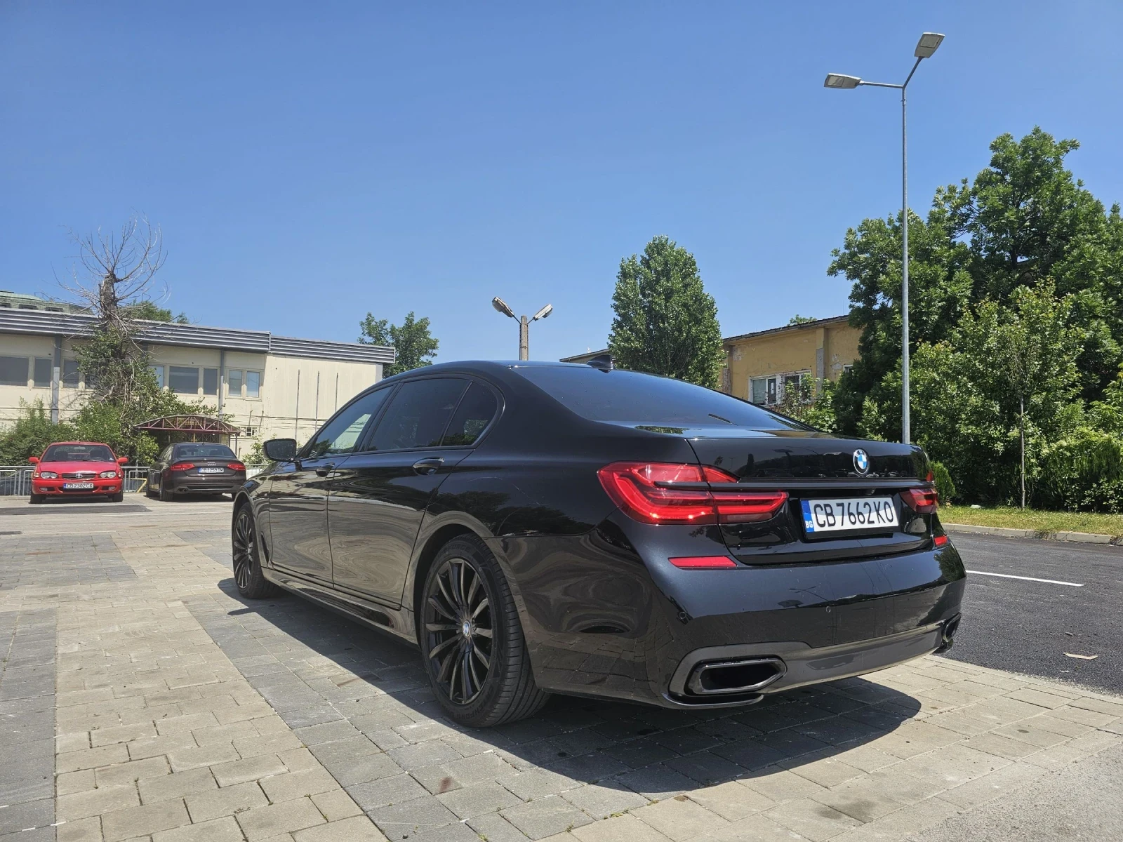 BMW 740  - изображение 6