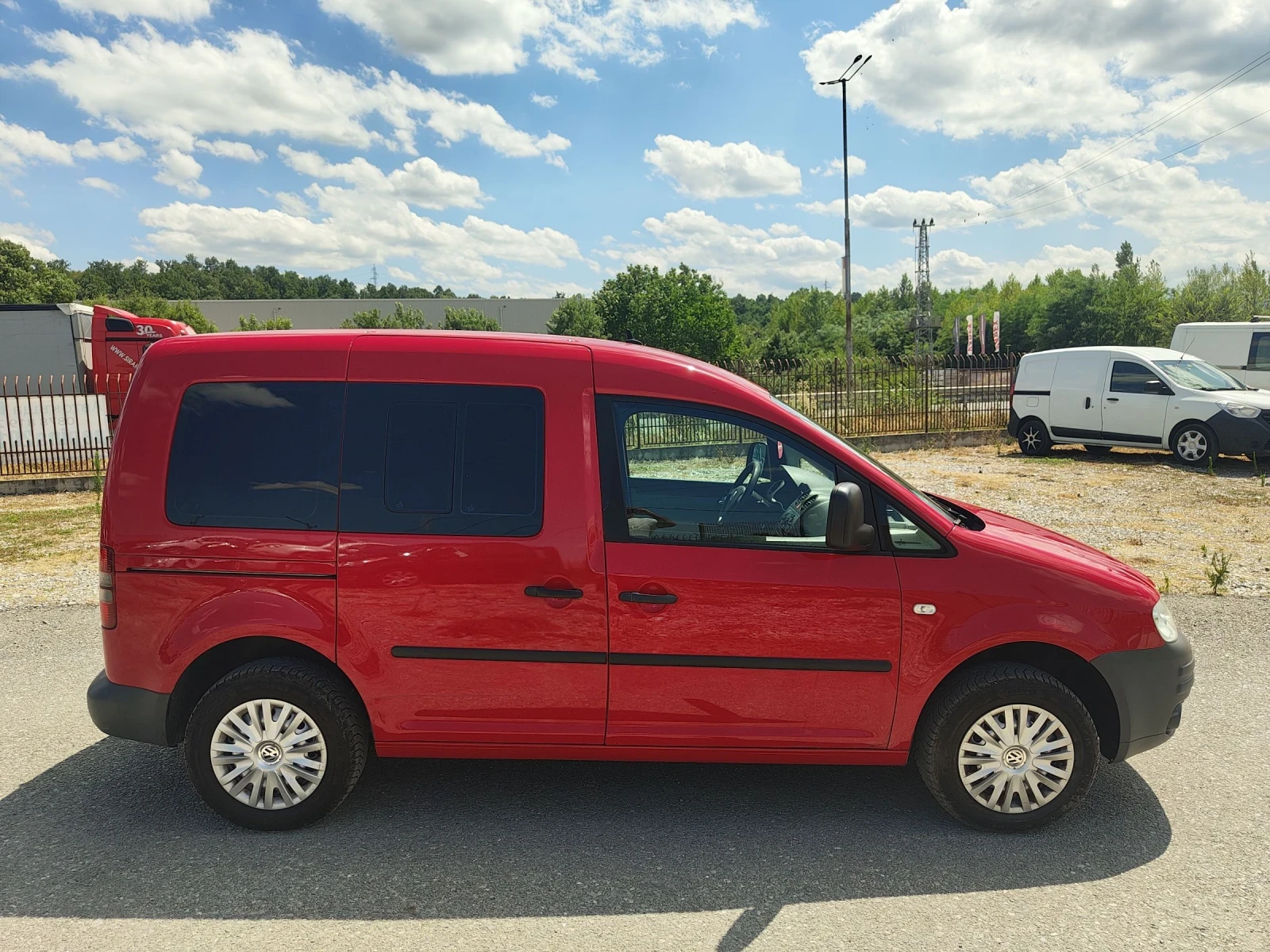VW Caddy 1.4 LIFE - изображение 8