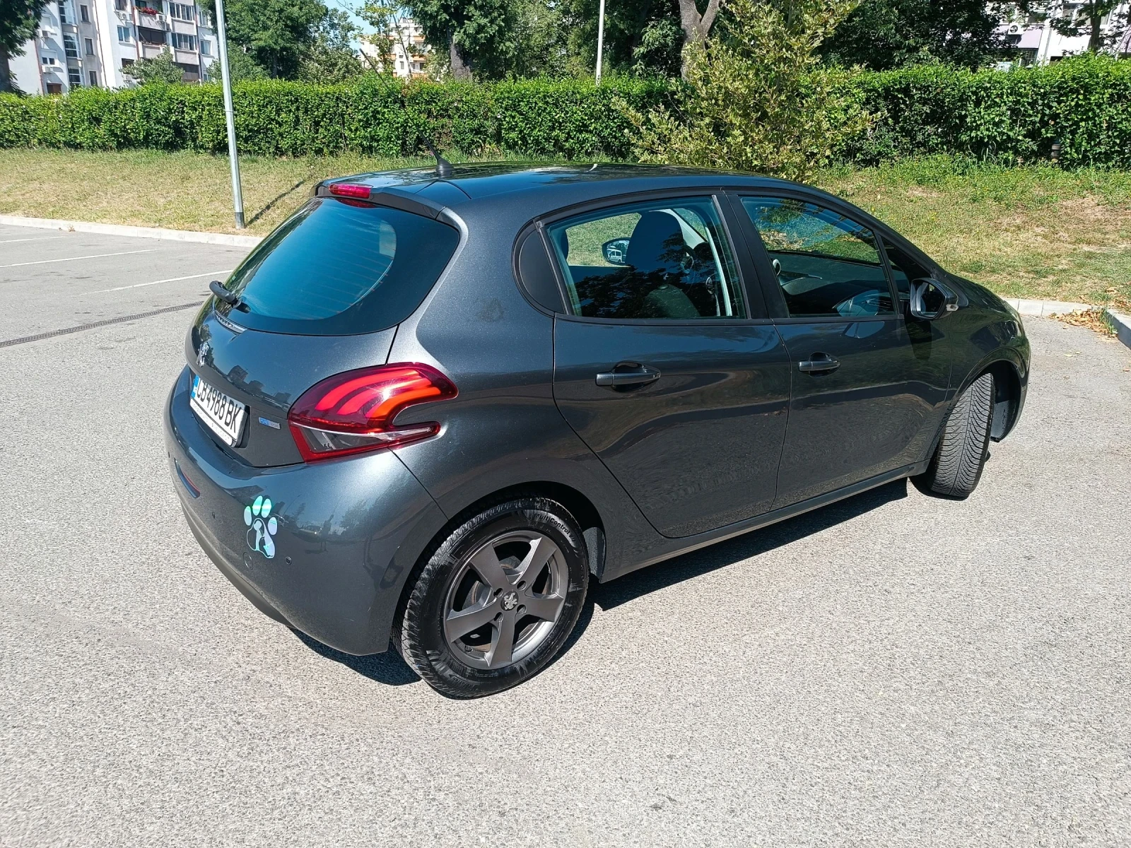 Peugeot 208  - изображение 6