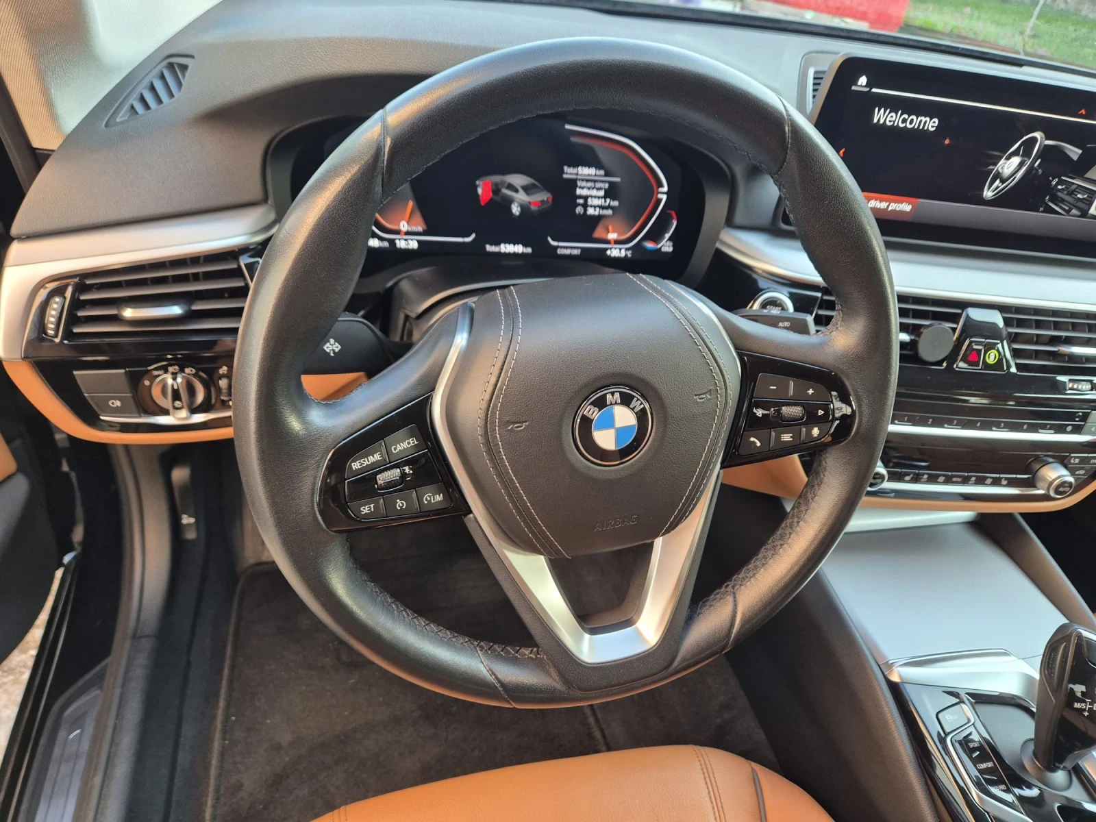 BMW 520 X Drive - изображение 8