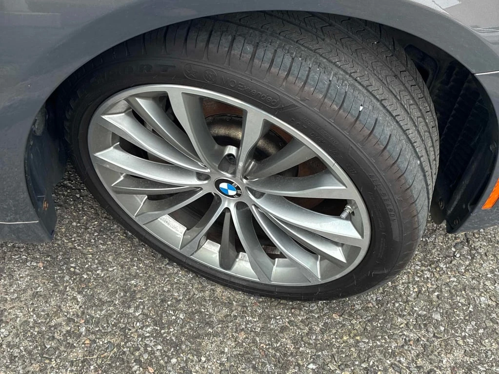 BMW 530 * 530i xDrive * CARFAX * БЕЗ ПЪРВОНАЧАЛНА ВНОСКА - изображение 7