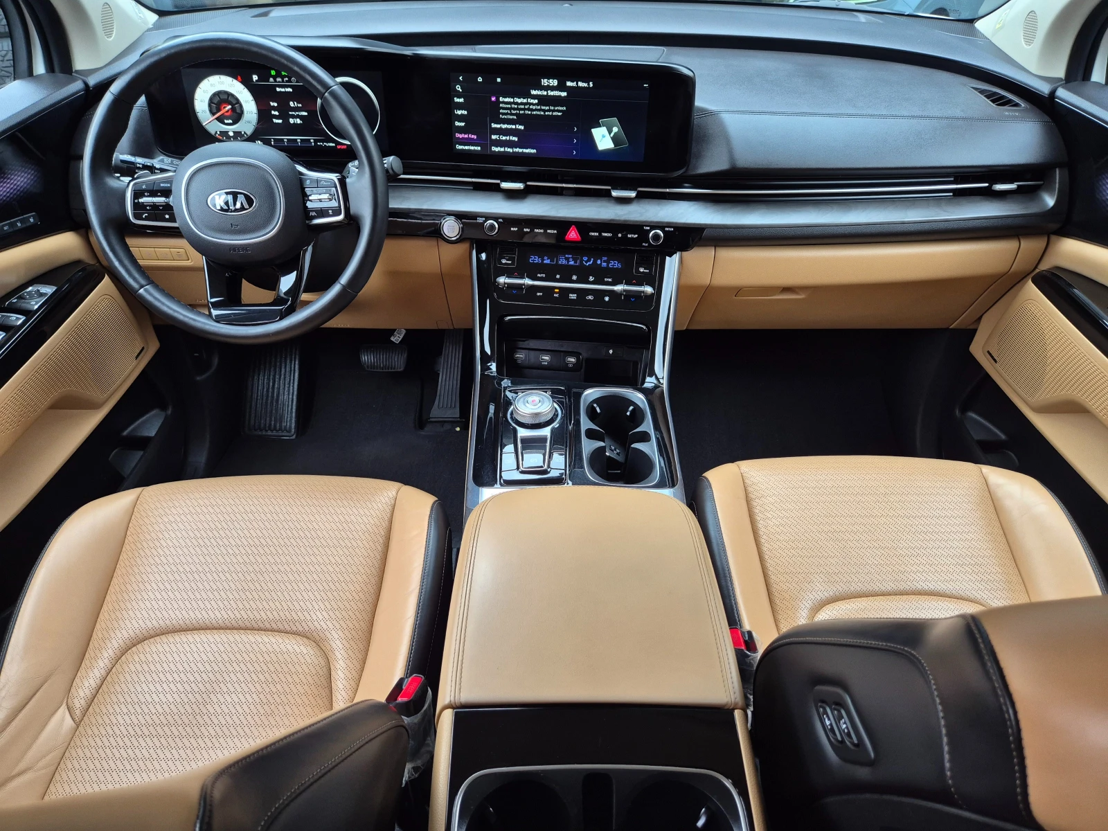 Kia Carnival 2.2 CRDI 8+ 1 ДДС Signature - Наличен в БГ - изображение 7