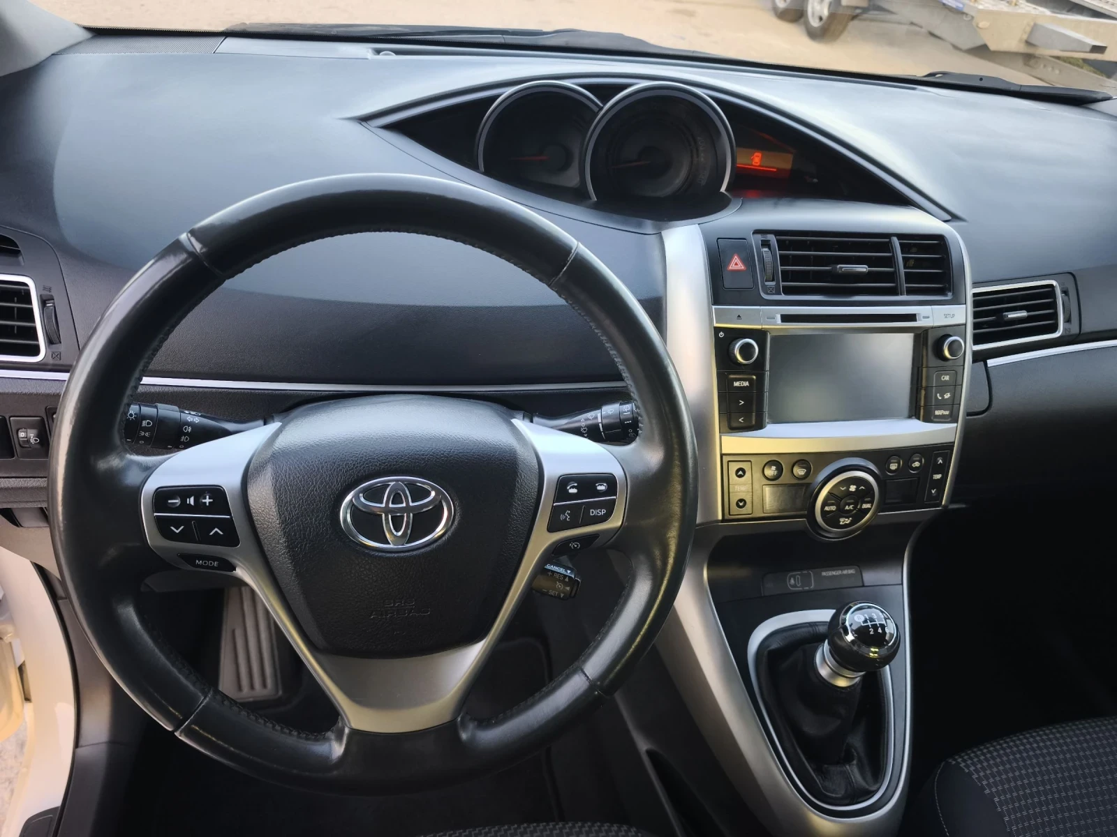 Toyota Verso 1.6i 132kc EVRO 6B FULL SERVICE IN TOYOTA  | Mobile.bg   8
