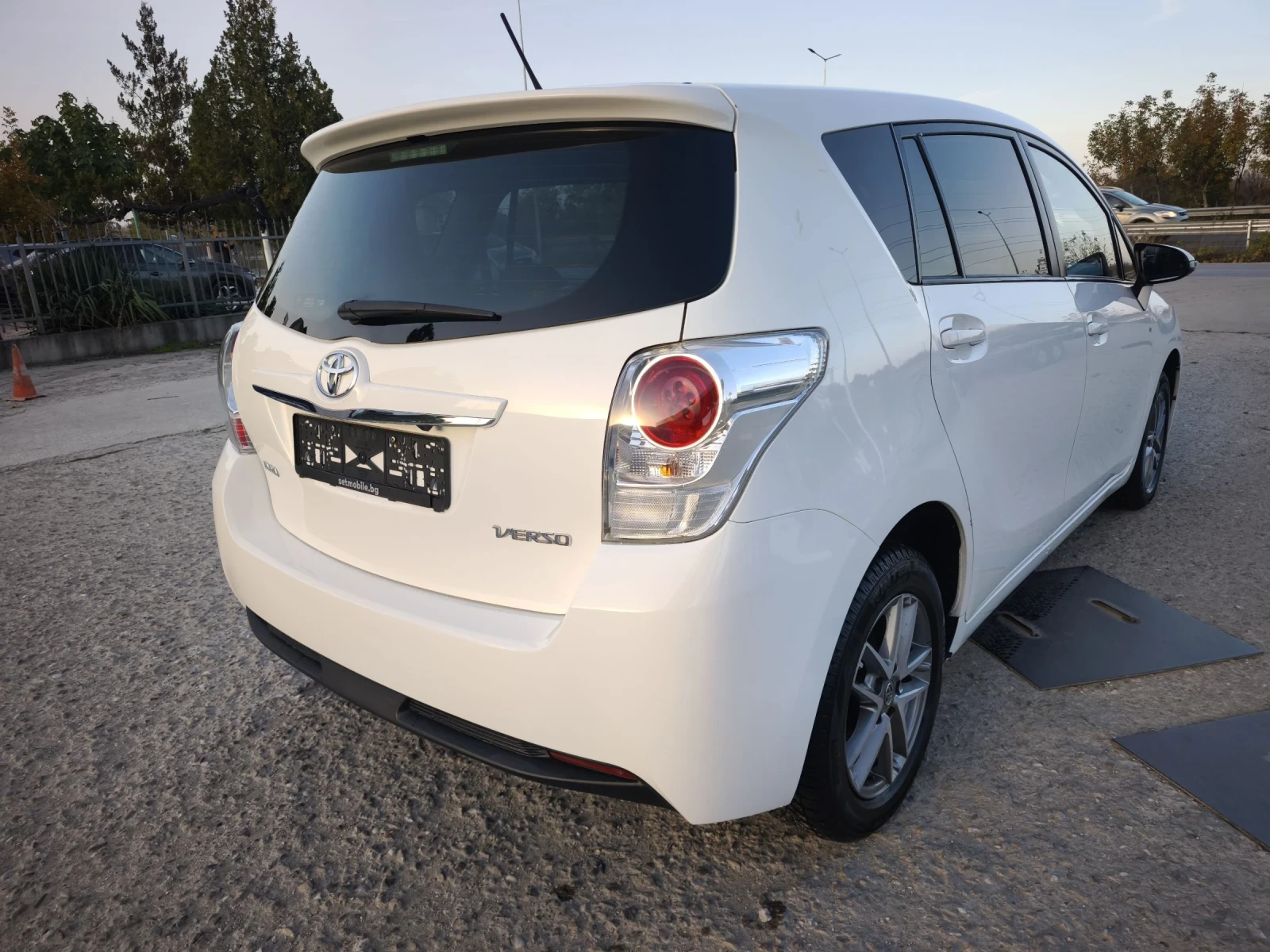 Toyota Verso 1.6i 132kc EVRO 6B FULL SERVICE IN TOYOTA  | Mobile.bg   4