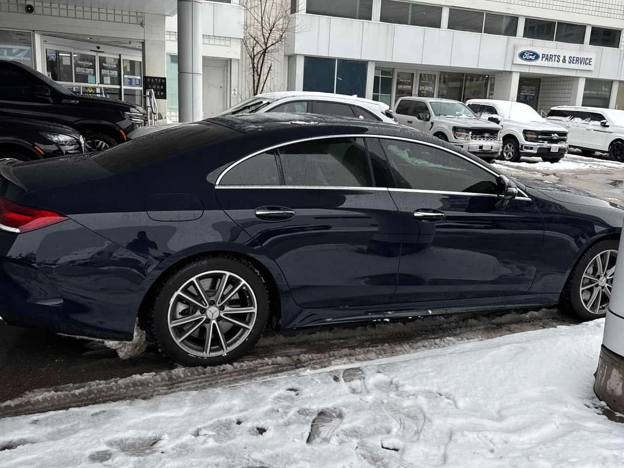 Mercedes-Benz CLS 450 /360/DISTRONIC/BURMESTER, снимка 3 - Автомобили и джипове - 53923983