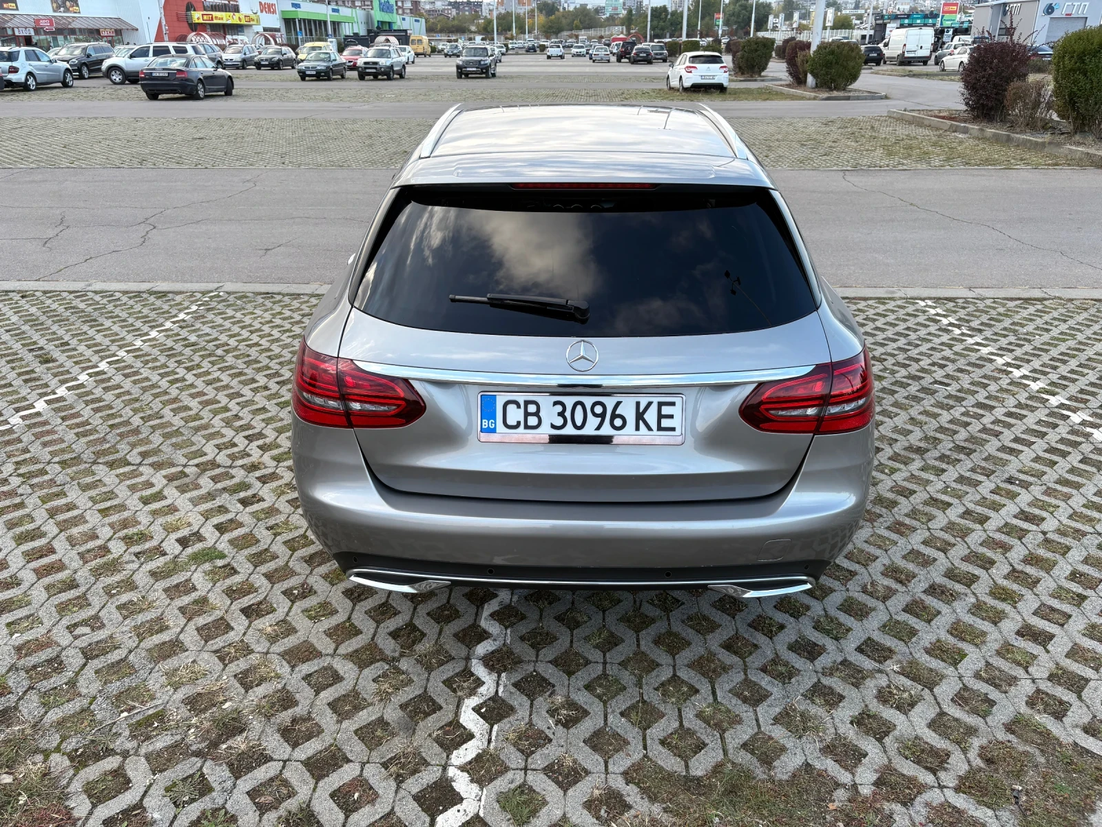Mercedes-Benz C 200, снимка 4 - Автомобили и джипове - 54007802