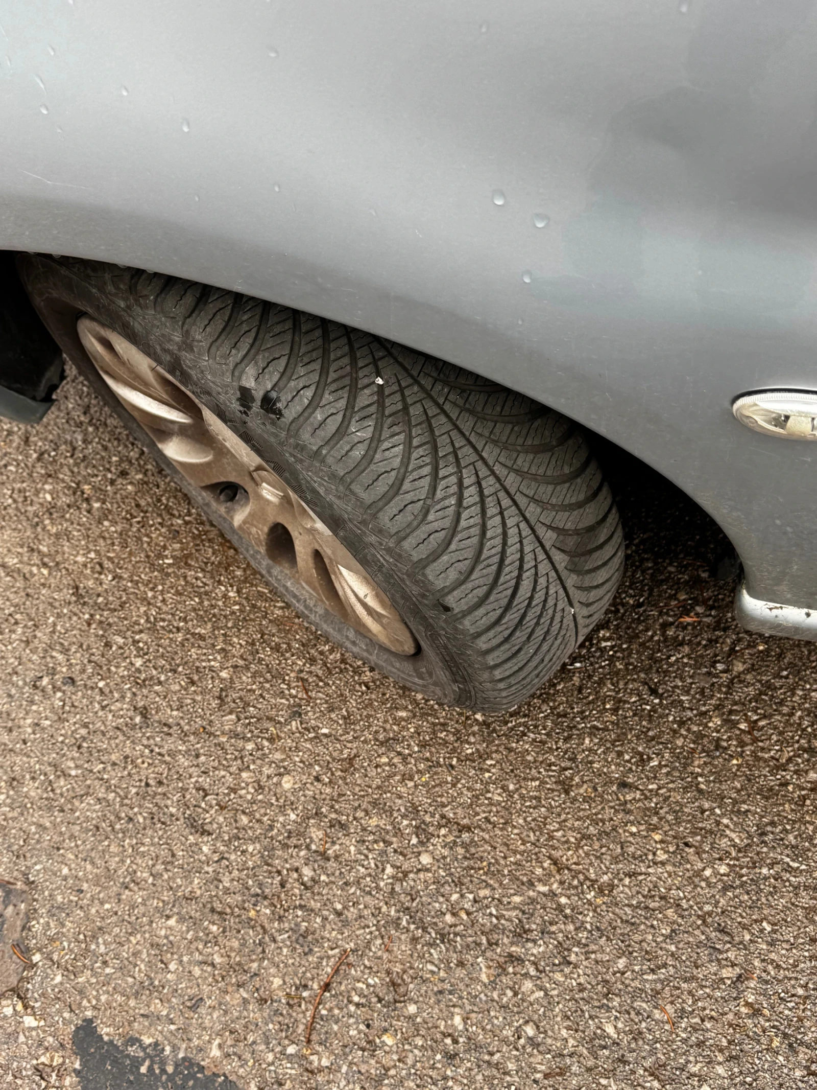 Citroen Berlingo Multispace 1, 6 HDI, снимка 2 - Автомобили и джипове - 54086606