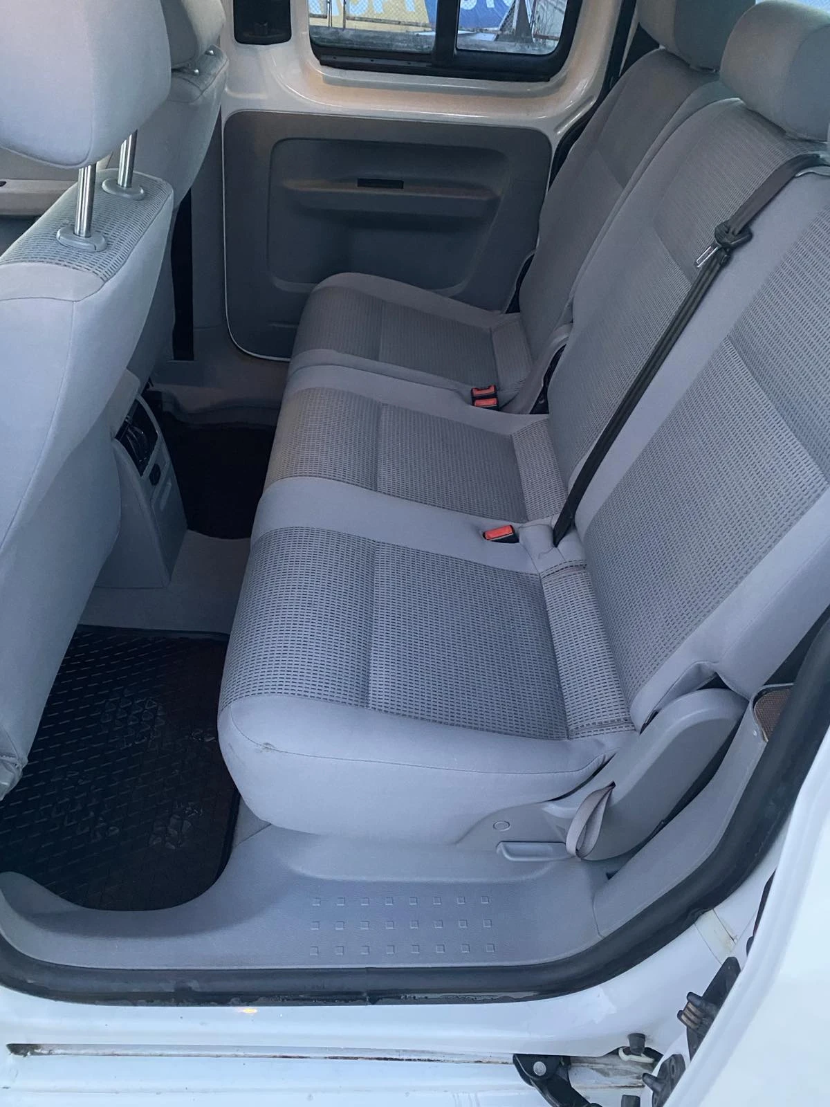 VW Caddy, снимка 7 - Автомобили и джипове - 54122041