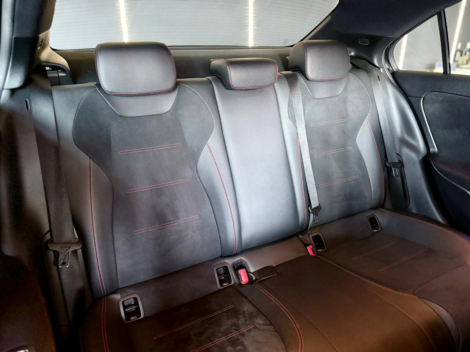 Mercedes-Benz A 200 AMG* Подгрев* Лизинг , снимка 16 - Автомобили и джипове - 54156469