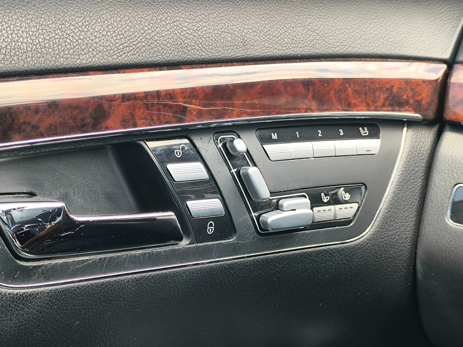 Mercedes-Benz S 550 S550 L 4MATIC- AMG-КАМЕРА-ОБДУХВАНЕ- ПОДГРЕВ, снимка 14 - Автомобили и джипове - 54413285