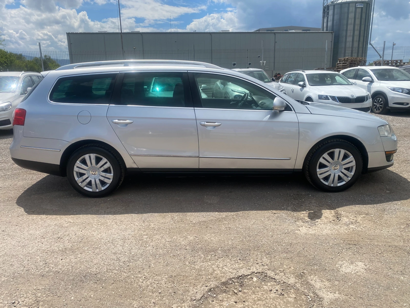 VW Passat 2.0TDI HighLine, снимка 5 - Автомобили и джипове - 54565946