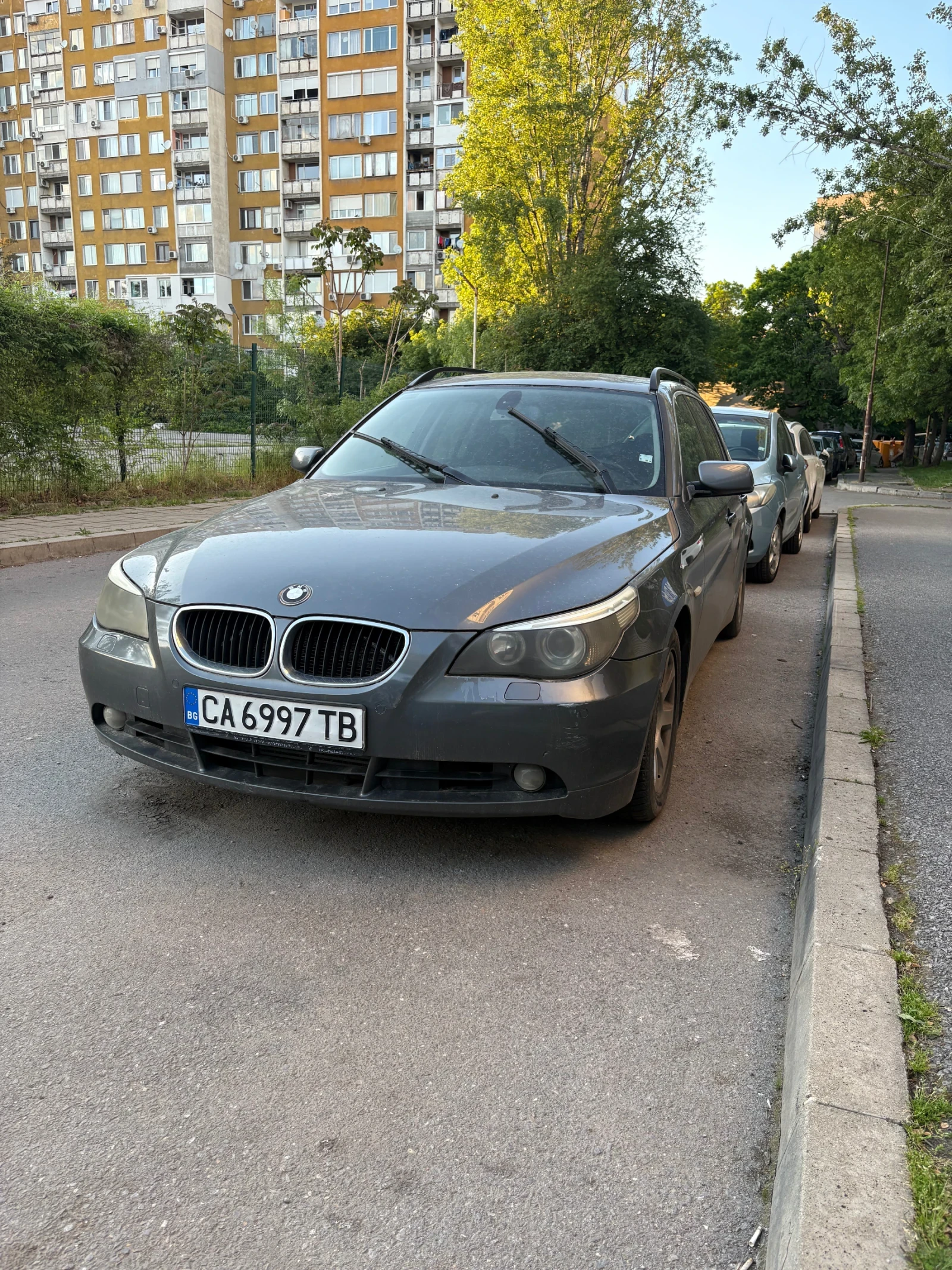 BMW 525