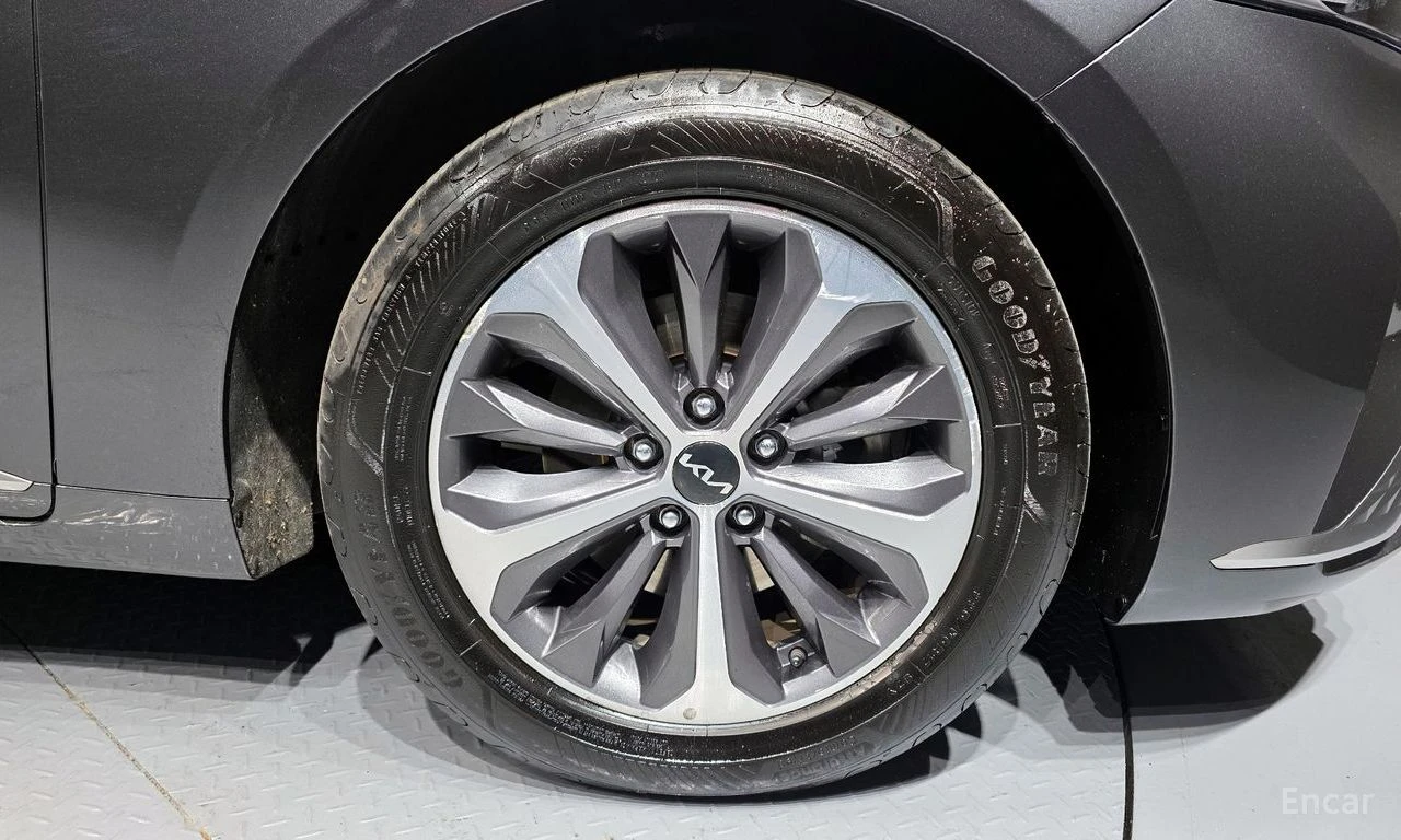 Kia K8 HYBRID* NOBLES* ОДУХВ* 360* HEAD UP* ПАНО, снимка 5 - Автомобили и джипове - 54644580