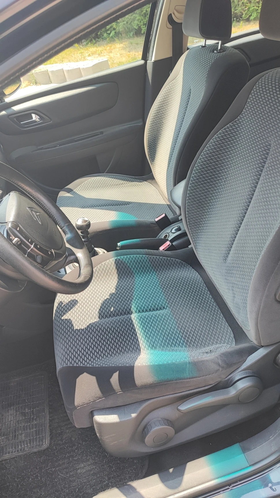 Citroen C4 2.0 HDI 16V, снимка 13 - Автомобили и джипове - 55120058