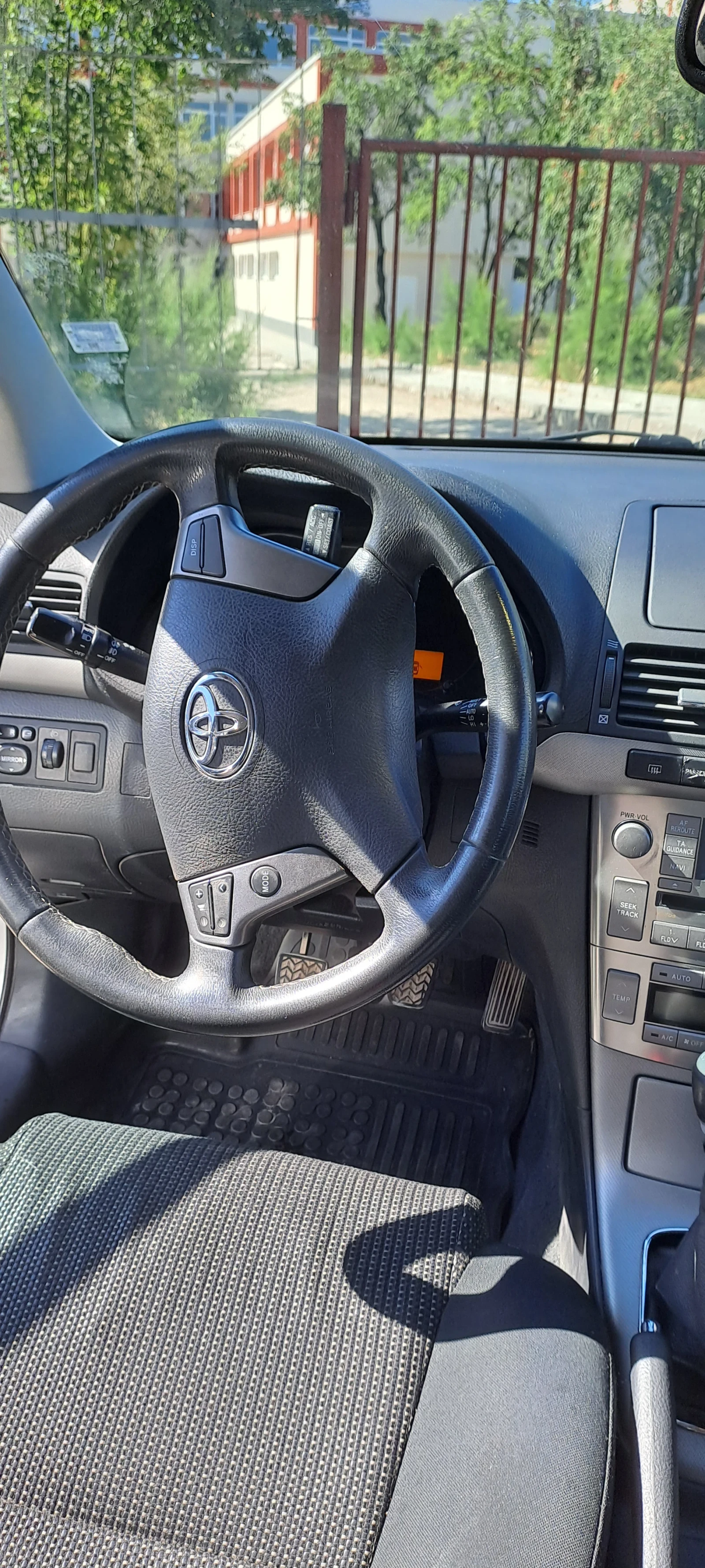 Toyota Avensis, снимка 3 - Автомобили и джипове - 55728912