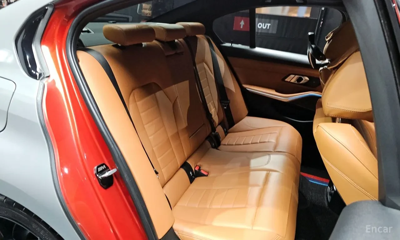 BMW 330 M-sport FULL, снимка 9 - Автомобили и джипове - 55926583