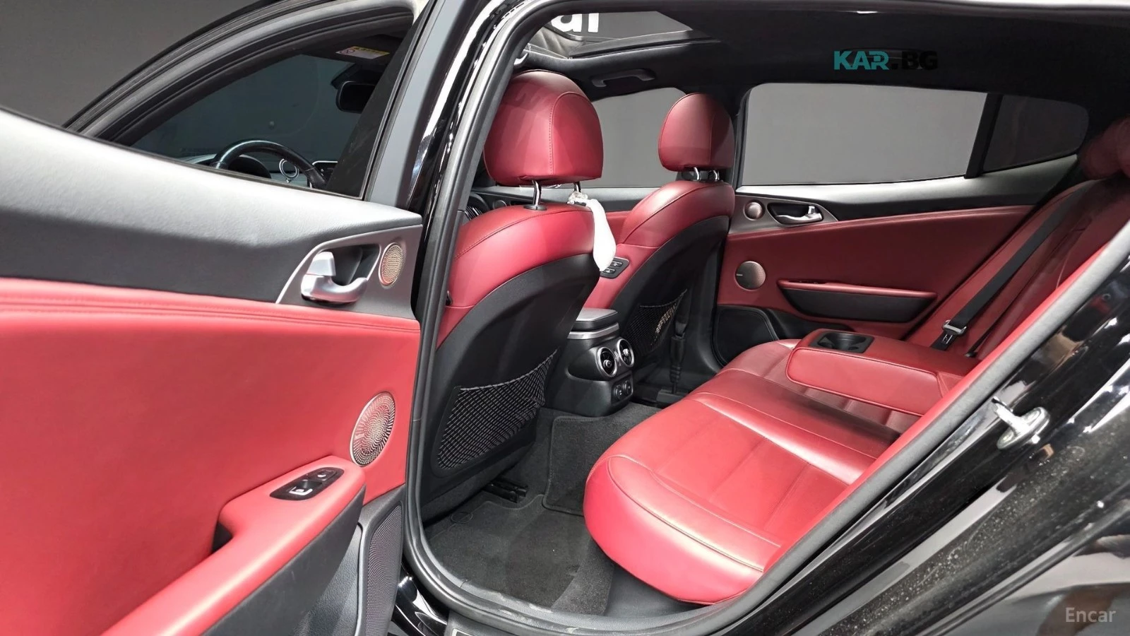Kia Stinger 3.3 GT TURBO* ОБДУХ* AWD* 360* HUD* , снимка 11 - Автомобили и джипове - 56011947