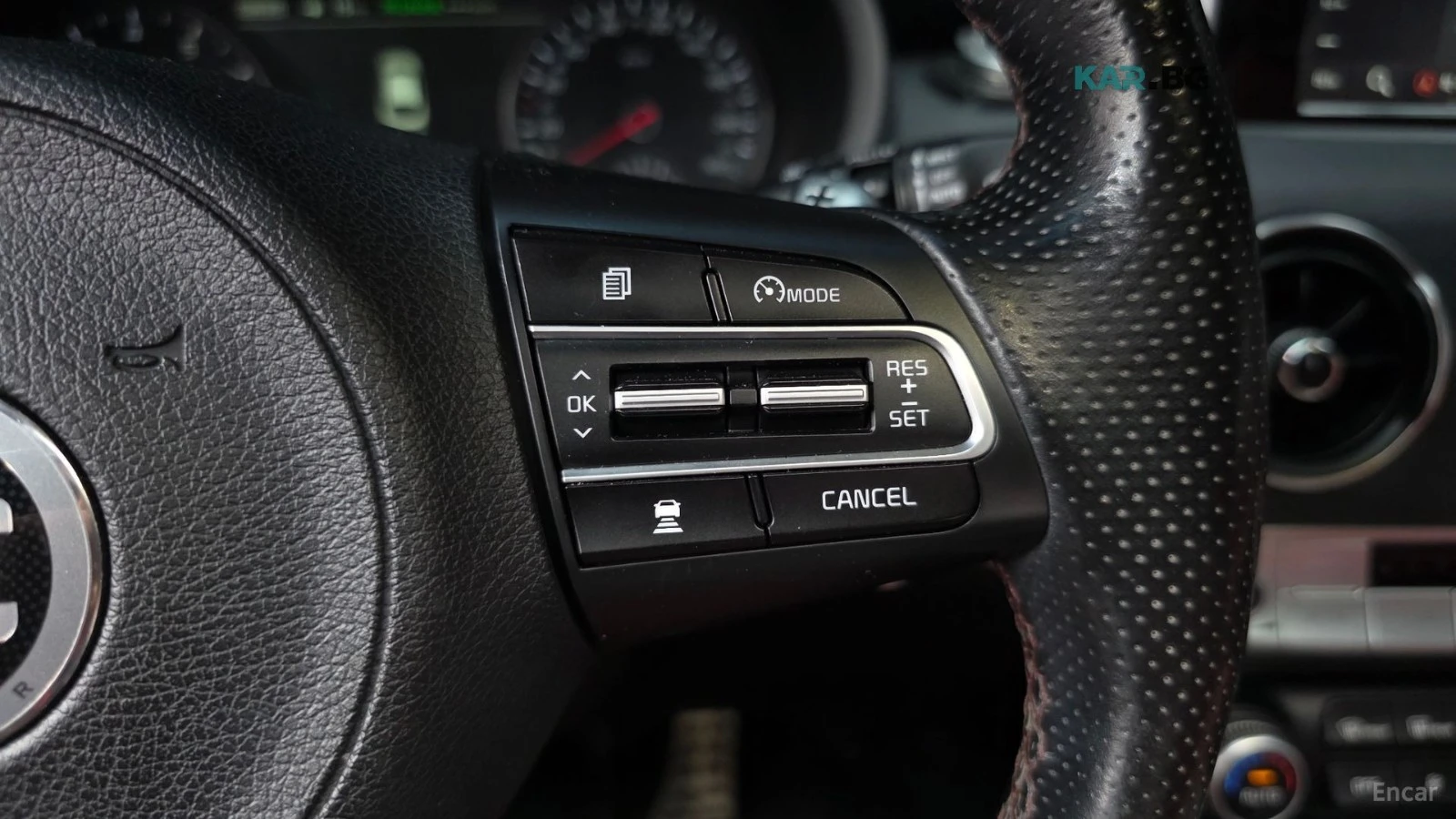 Kia Stinger 3.3 GT TURBO* ОБДУХ* AWD* 360* HUD* , снимка 17 - Автомобили и джипове - 56011947