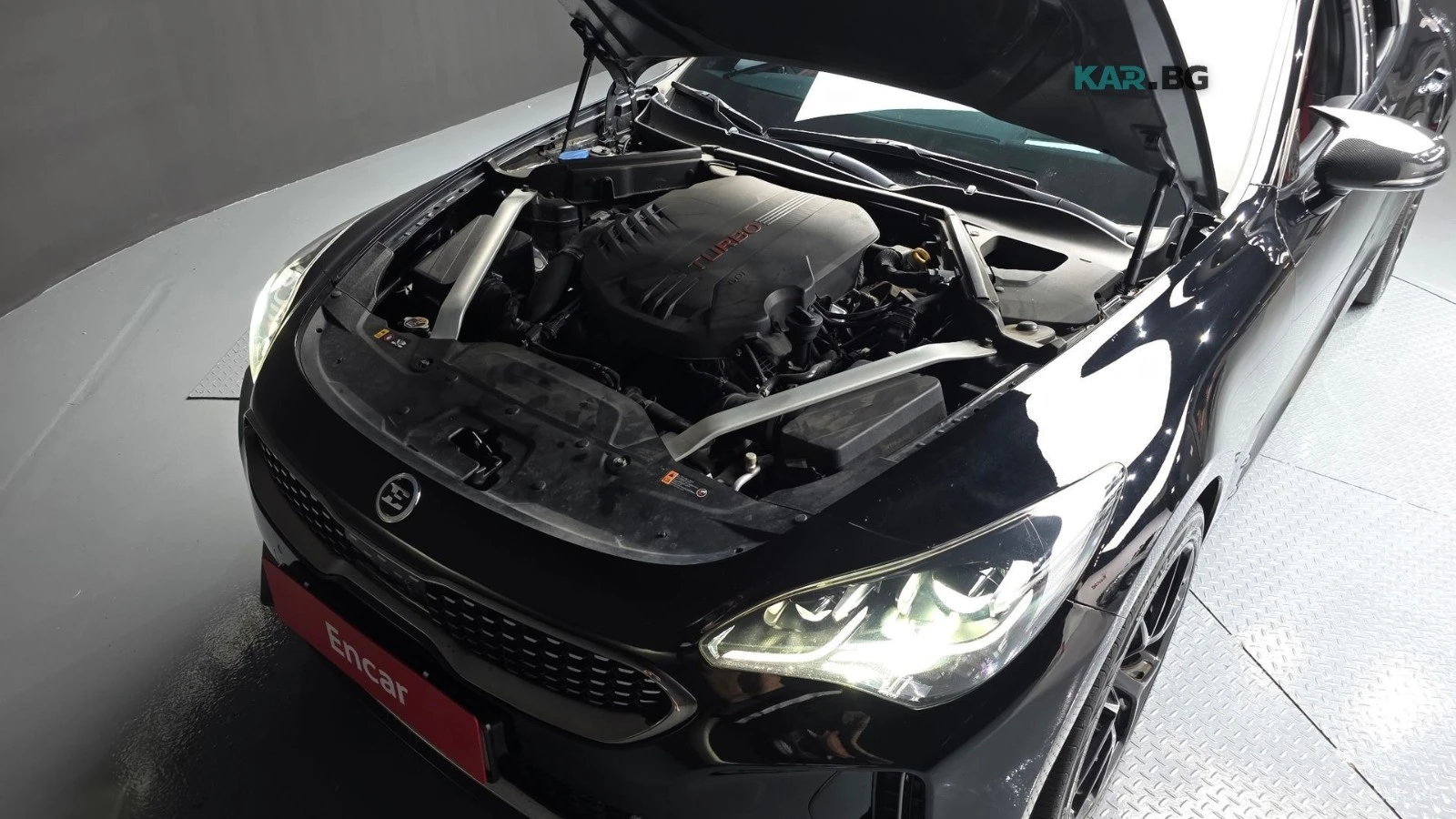 Kia Stinger 3.3 GT TURBO* ОБДУХ* AWD* 360* HUD* , снимка 6 - Автомобили и джипове - 56011947