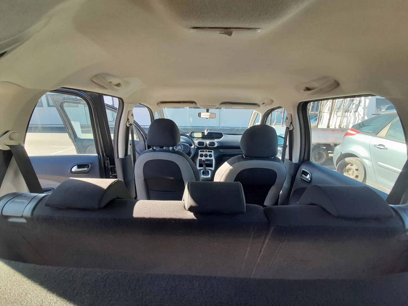 Citroen C3 Picasso, снимка 15 - Автомобили и джипове - 56653931
