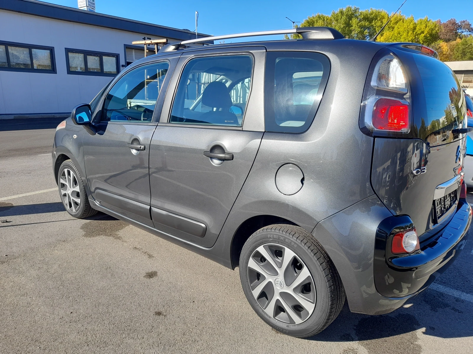 Citroen C3 Picasso, снимка 2 - Автомобили и джипове - 56653931