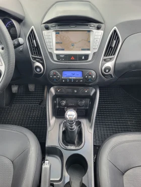 Hyundai IX35 1.7 CRDI / NAVY/KEYLESS/ПАНОРАМА , снимка 14