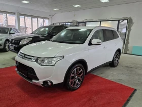     Mitsubishi Outlander  /  / 4WD