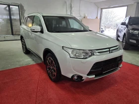     Mitsubishi Outlander  /  / 4WD