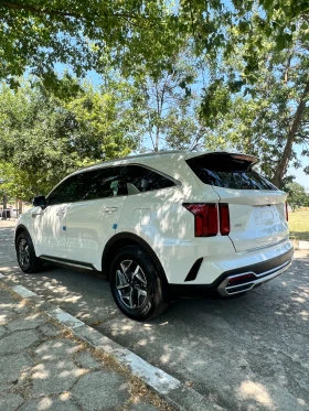 Kia Sorento Hybrid 6+ 1 4WD - 61000 лв. - 69665807 5