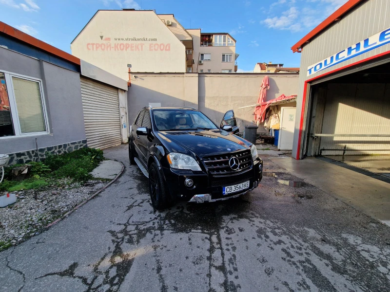 Mercedes-Benz ML 63 AMG, снимка 7 - Автомобили и джипове - 47444239