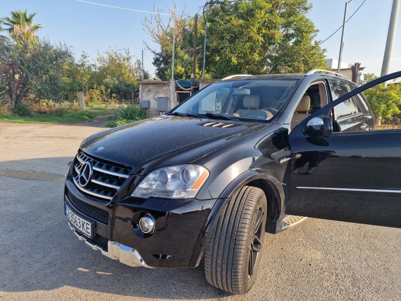 Mercedes-Benz ML 63 AMG, снимка 9 - Автомобили и джипове - 47444239