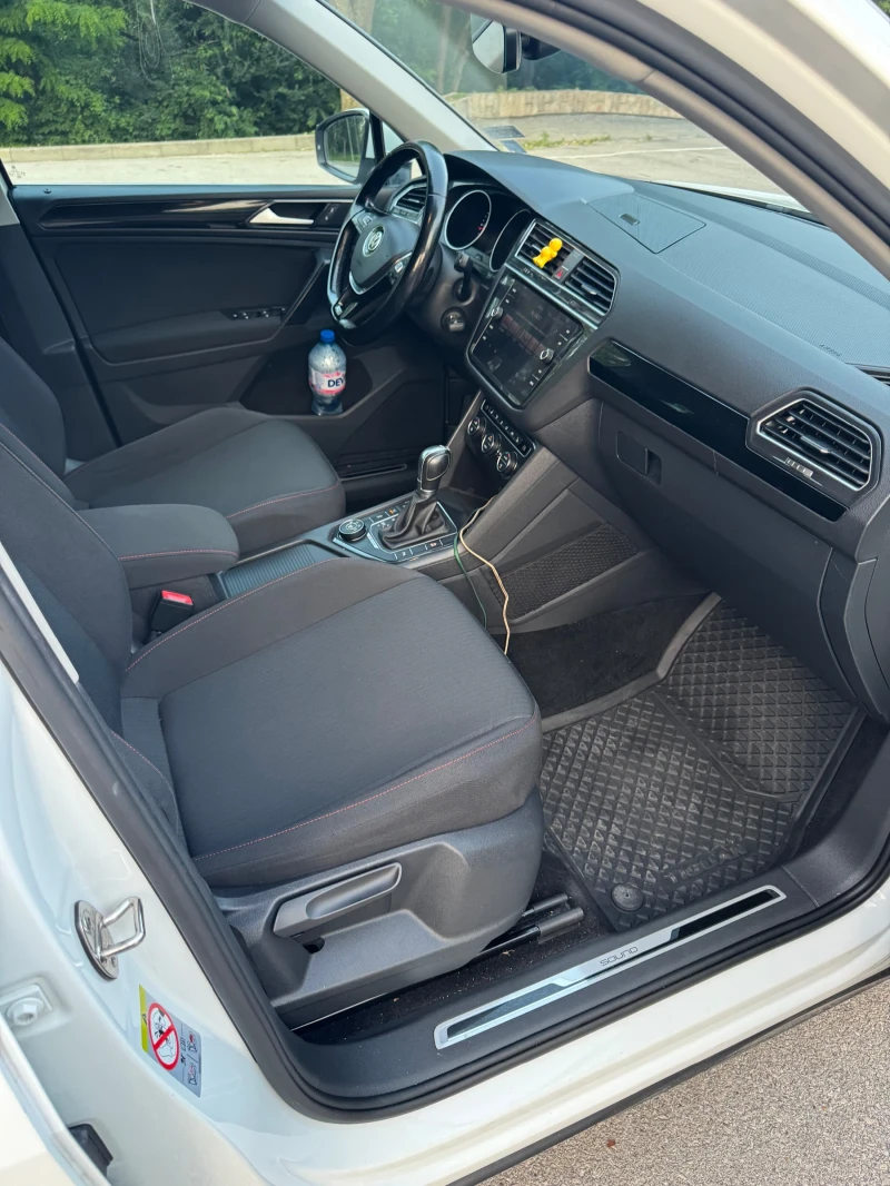 VW Tiguan 2.0 Diesel 4x4, снимка 10 - Автомобили и джипове - 52319784