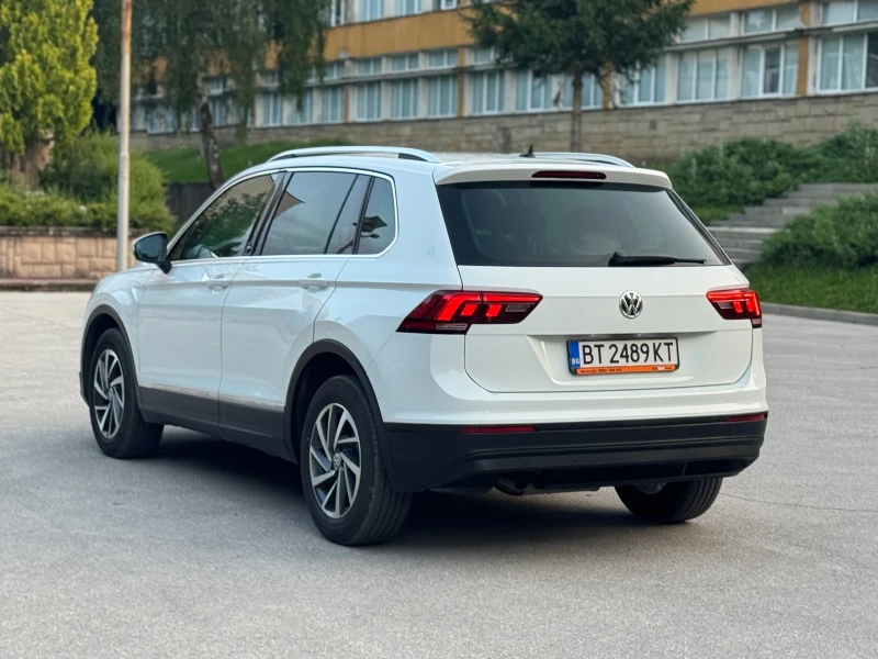 VW Tiguan 2.0 Diesel 4x4, снимка 5 - Автомобили и джипове - 52319784