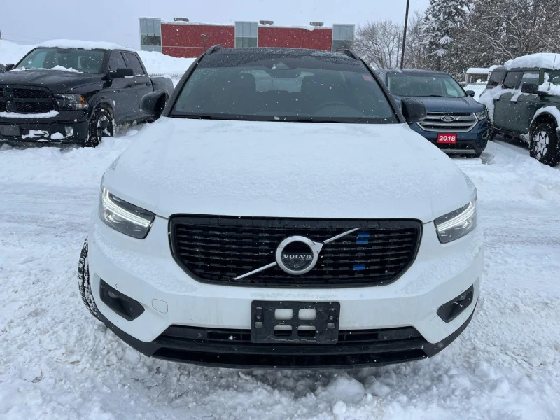 Volvo XC40 R-Design* T5 * , снимка 2 - Автомобили и джипове - 49199847