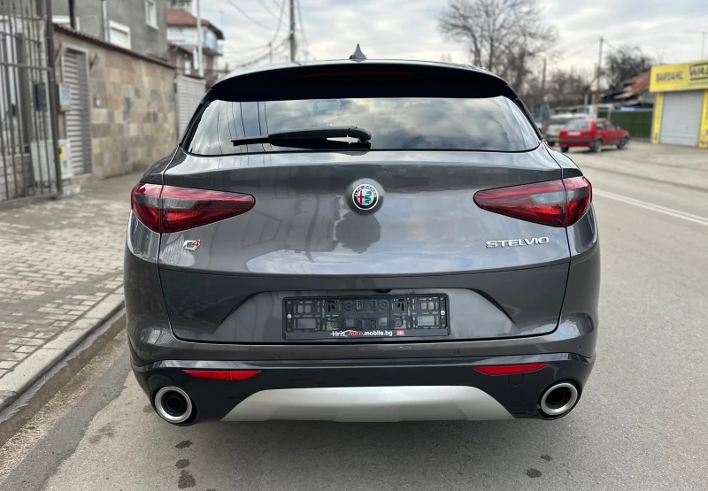 Alfa Romeo Stelvio 2.0/Q4/280 benzin sport/ Нов внос швейцария, снимка 3 - Автомобили и джипове - 49279640