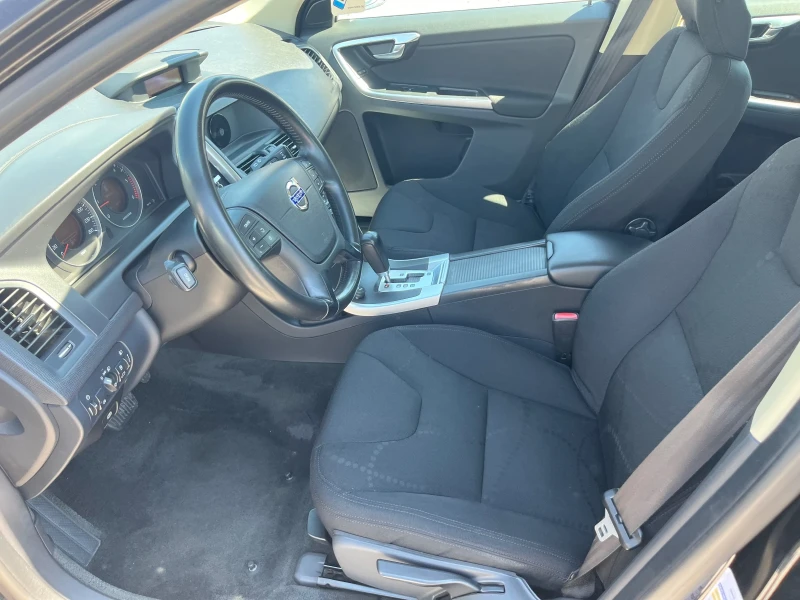 Volvo XC60 2.4D4-164k.c. 4WD. Нова!!!!, снимка 10 - Автомобили и джипове - 51326939