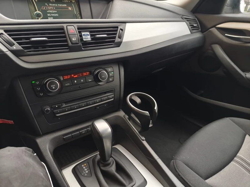 BMW X1 xDrive20d 177 k.c. NAVI, снимка 15 - Автомобили и джипове - 52679811