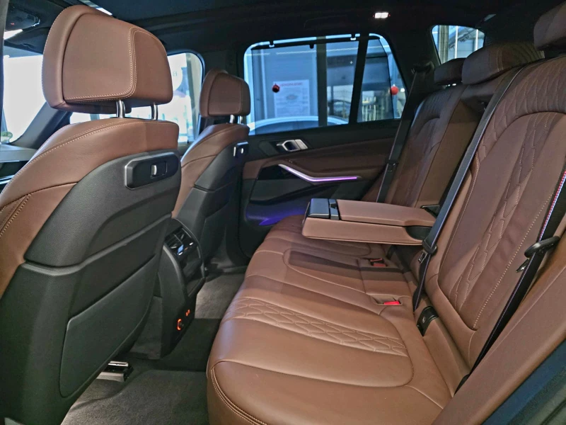 BMW X5 40D* M-пакет* ГАРАНЦИЯ* PANO* SOFT CLOSE* Лизинг, снимка 13 - Автомобили и джипове - 53142788