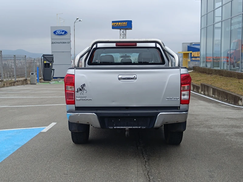 Isuzu D-max 2.5 TD | 4x4, снимка 5 - Автомобили и джипове - 53301672