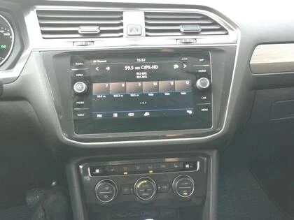 VW Tiguan TSI 4MOTION, снимка 14 - Автомобили и джипове - 53032361