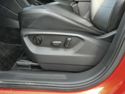 VW Tiguan TSI 4MOTION, снимка 12 - Автомобили и джипове - 53032361