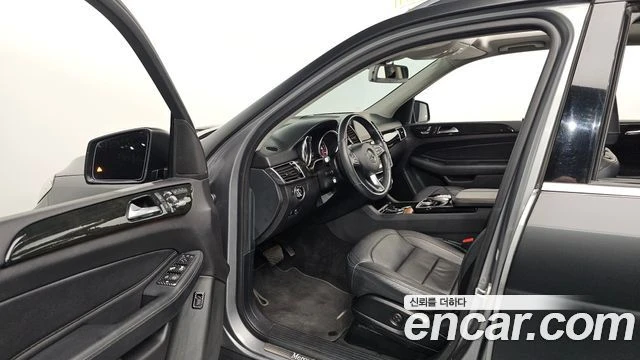 Mercedes-Benz GLE 250 | TOP SERVICE, снимка 10 - Автомобили и джипове - 55949630