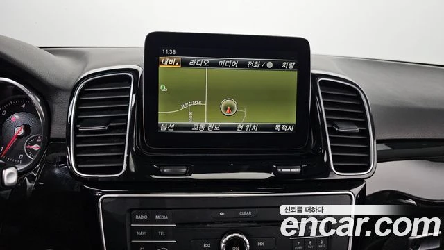 Mercedes-Benz GLE 250 | TOP SERVICE, снимка 16 - Автомобили и джипове - 55949630