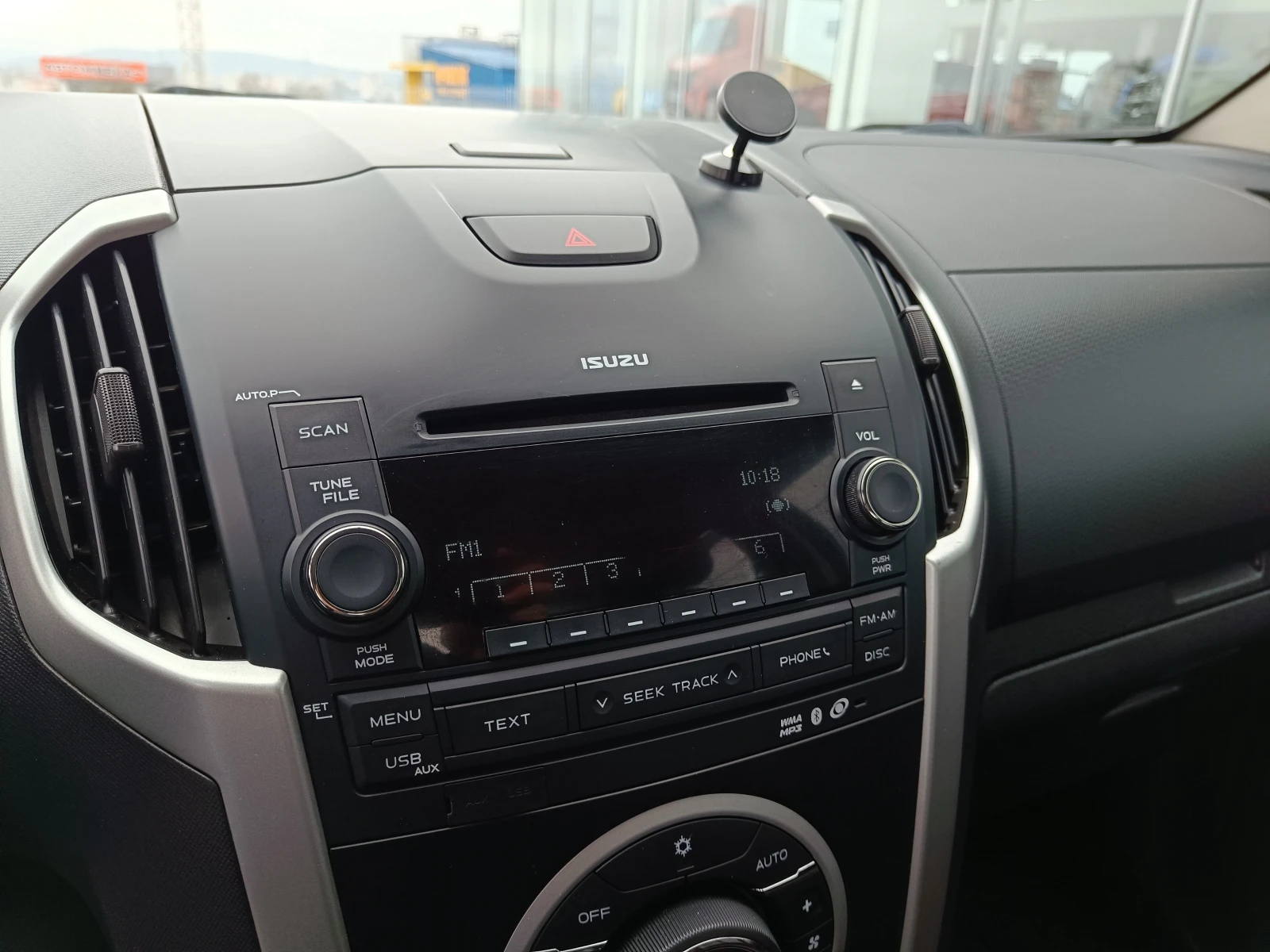 Isuzu D-max 2.5 TD | 4x4 | Mobile.bg � ����������� 13