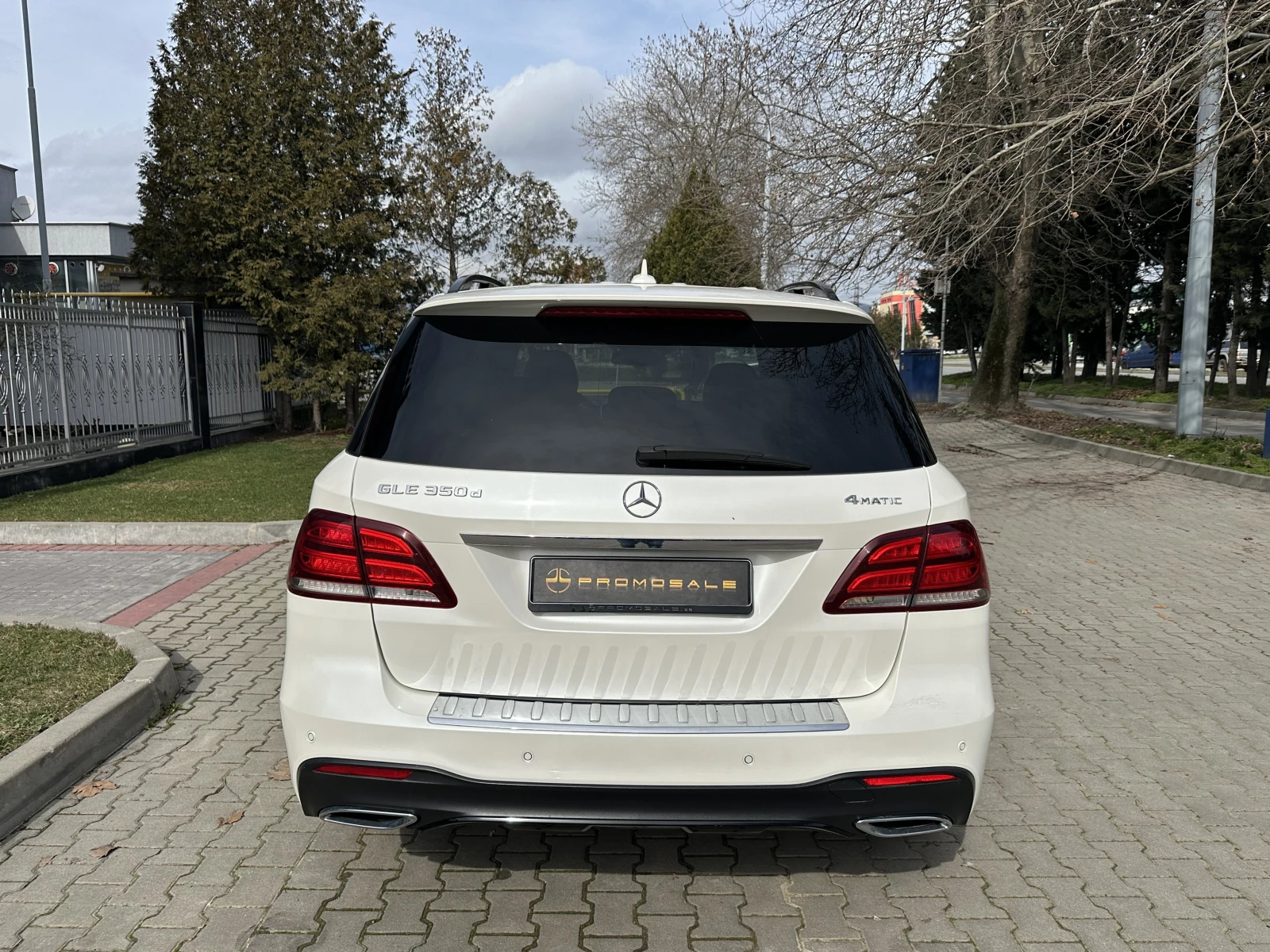 Mercedes-Benz GLE 350 d 4M* AMG* Designo* Night* OffRoad* Alcantara* h/k - изображение 4