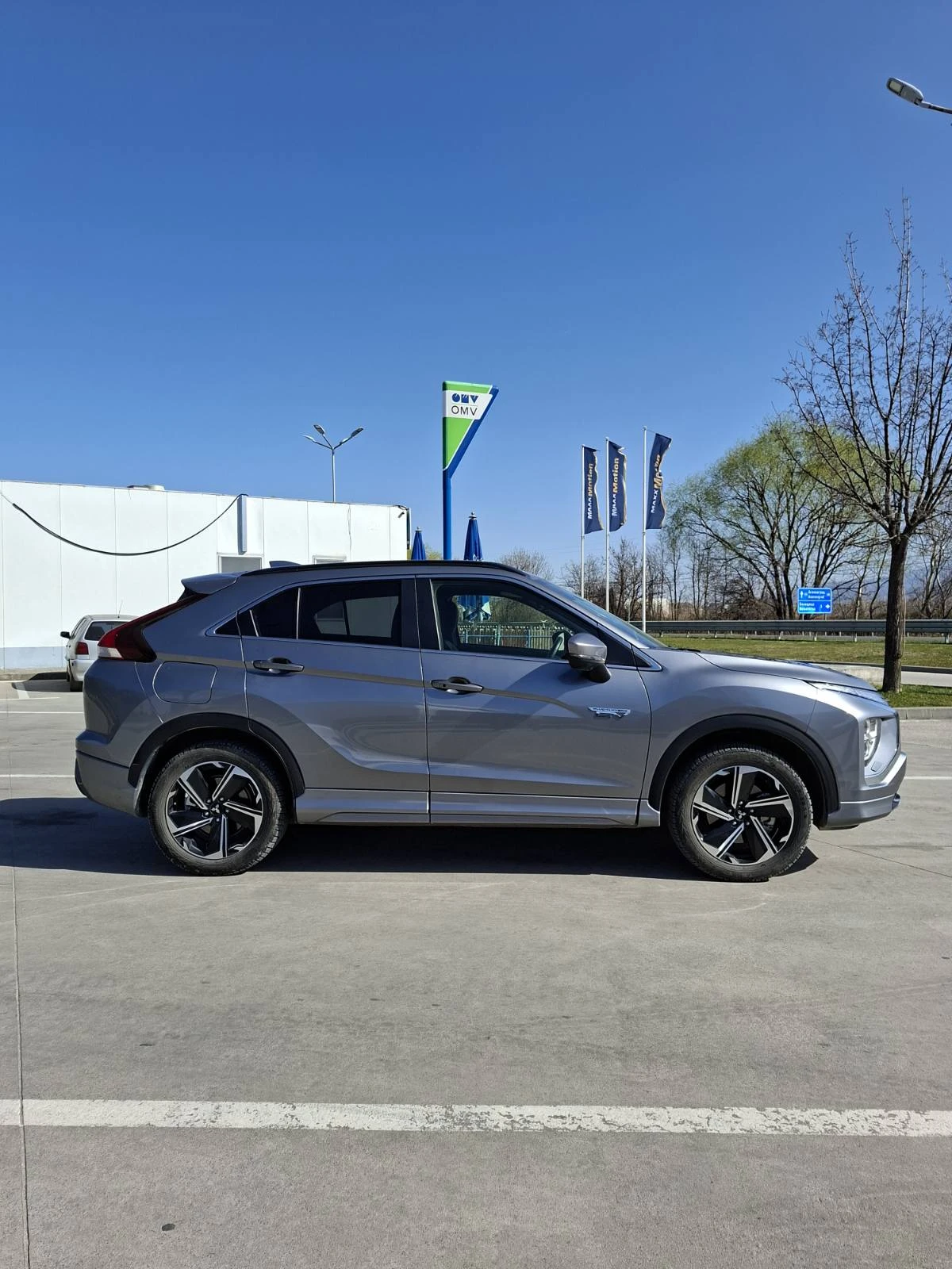 Mitsubishi Eclipse Cross | PHEV 4x4 | Instyle | 360gr камери| Гаранция, снимка 3 - Автомобили и джипове - 53850415