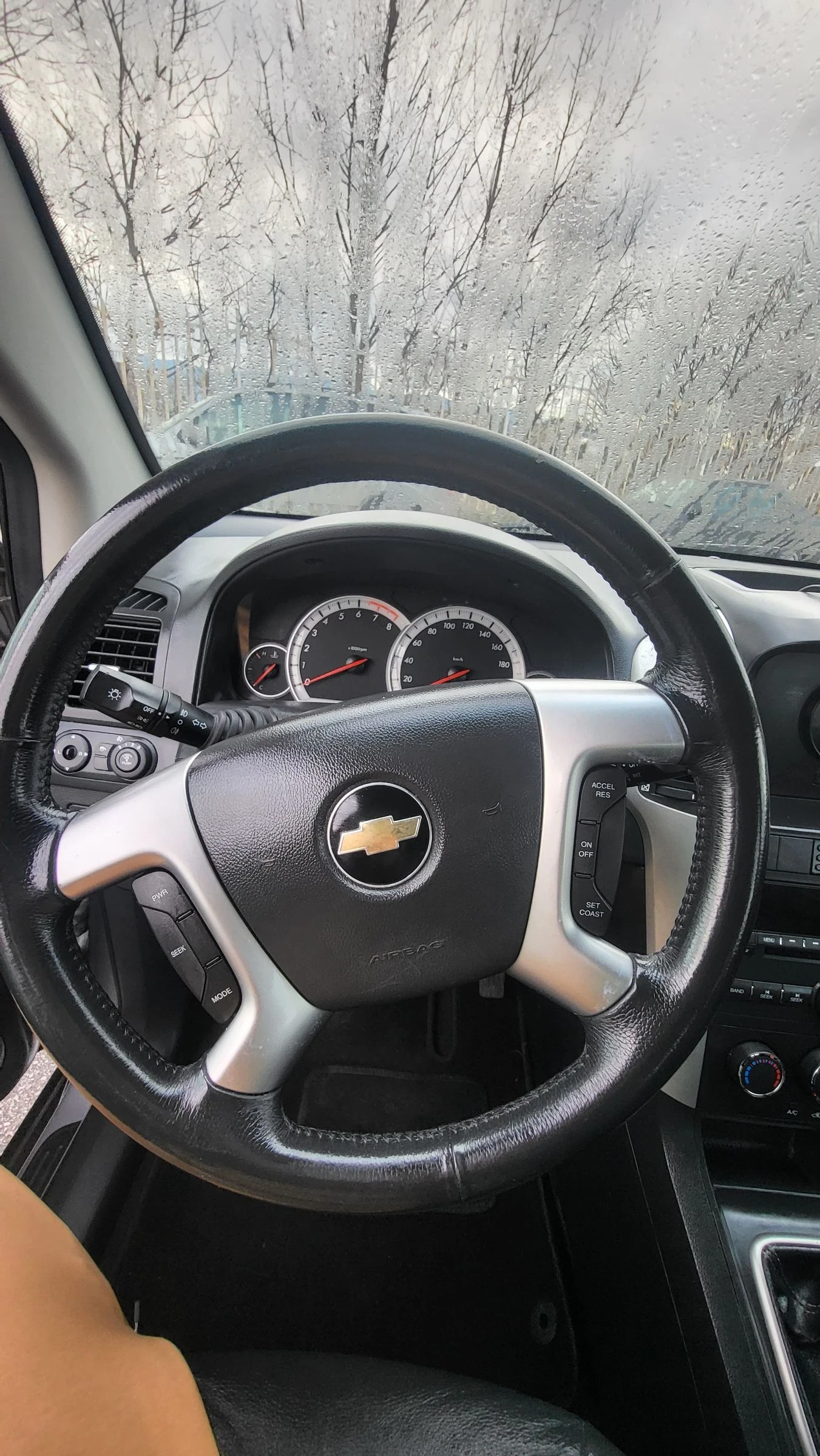 Chevrolet Captiva Chevrolet Captiva 2.4 benzin , снимка 12 - Автомобили и джипове - 53894015