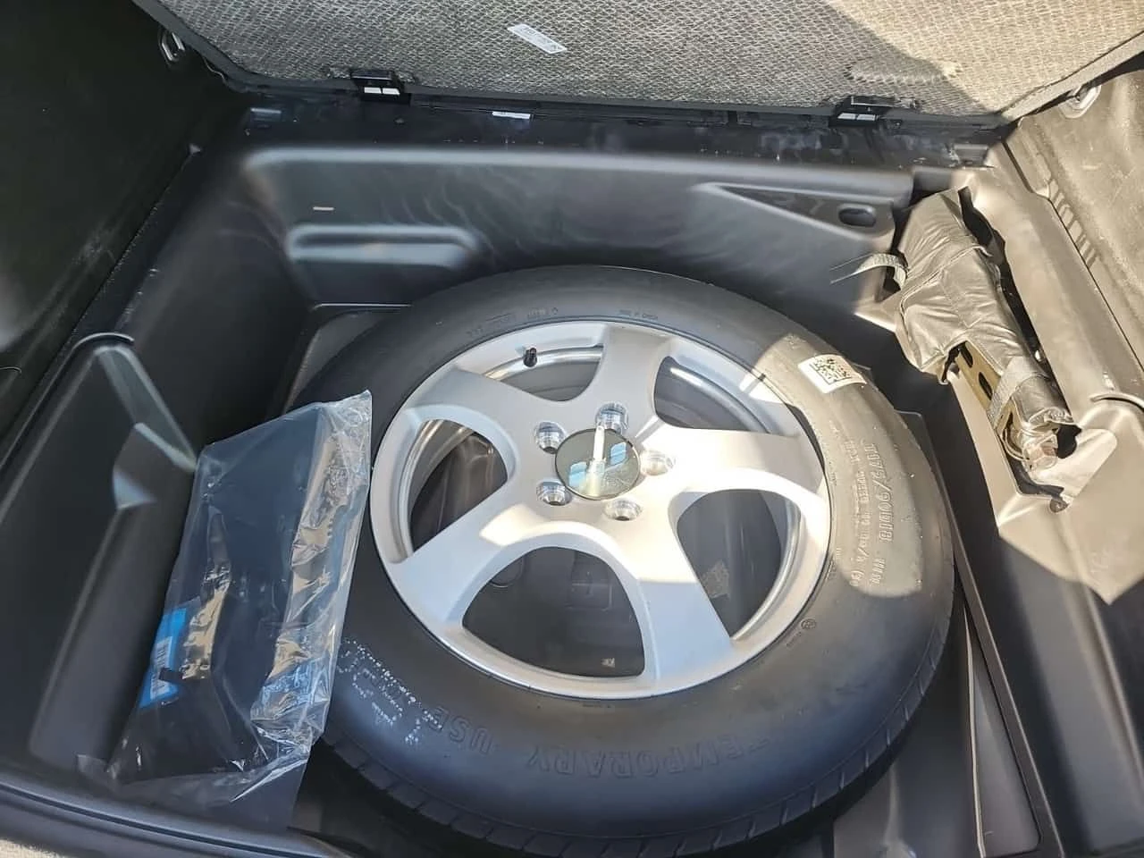 Jeep Grand cherokee LIMITED| PANORAMA| ОБДУХВАНЕ| 360 KAMEРИ| CARFAX, снимка 15 - Автомобили и джипове - 54252298