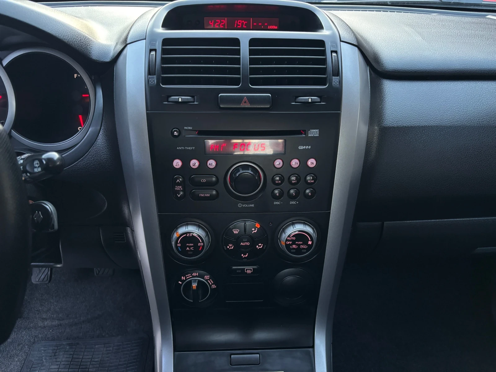 Suzuki Grand vitara 2.0 i A/C | Mobile.bg � ����������� 12